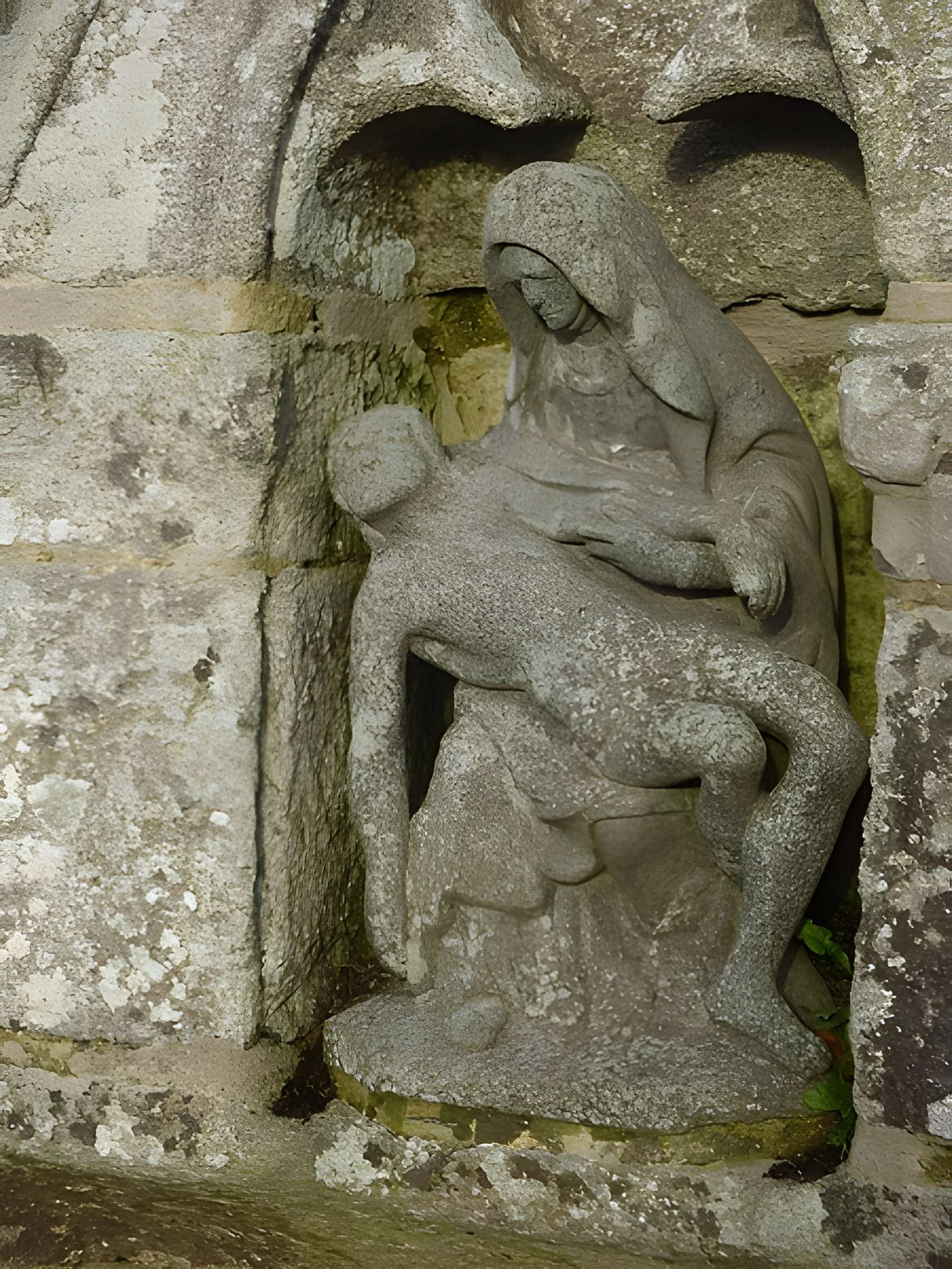 Fontaine et calvaire du Drennec de Clohars-Fouesnant