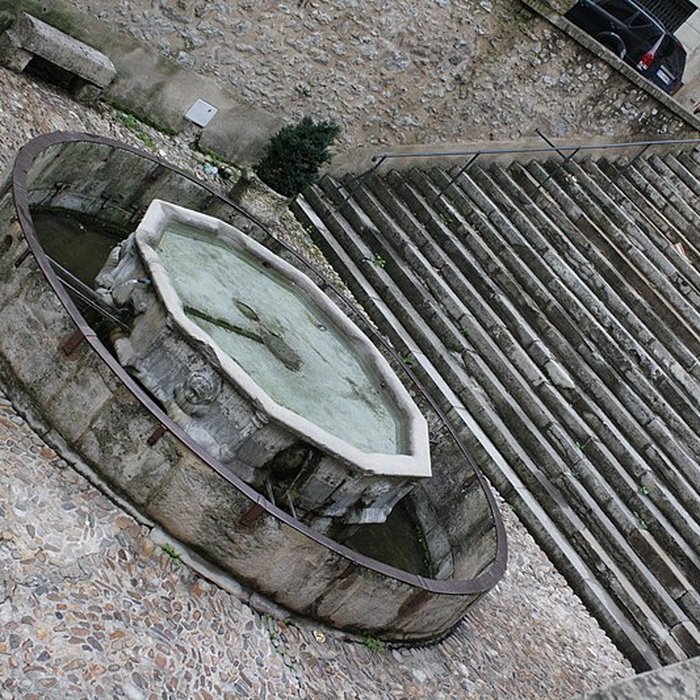 Photo de Fontaine monolithe de Villefranche-de-Rouergue