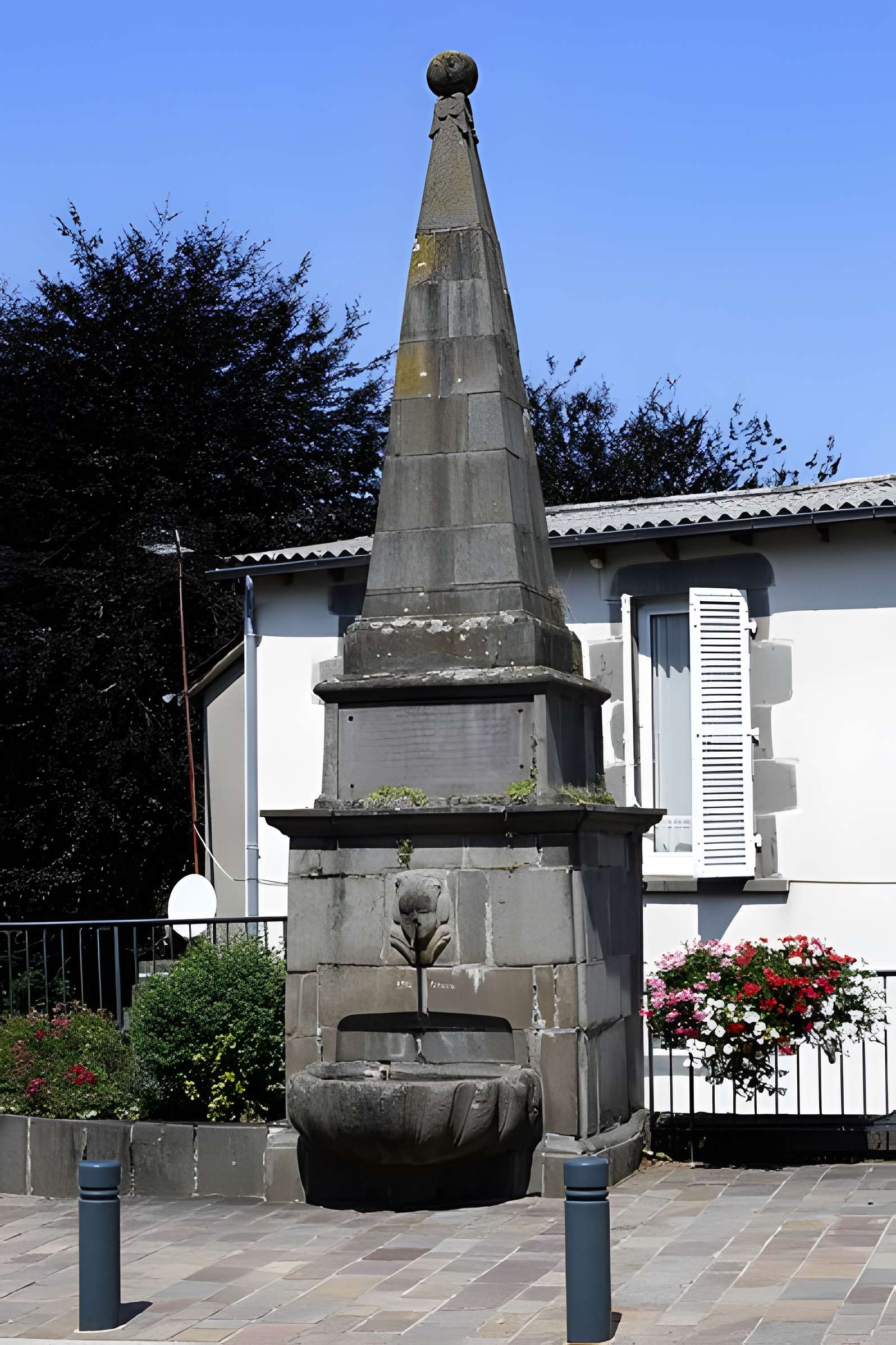 Fontaine Monthyon de Mauriac