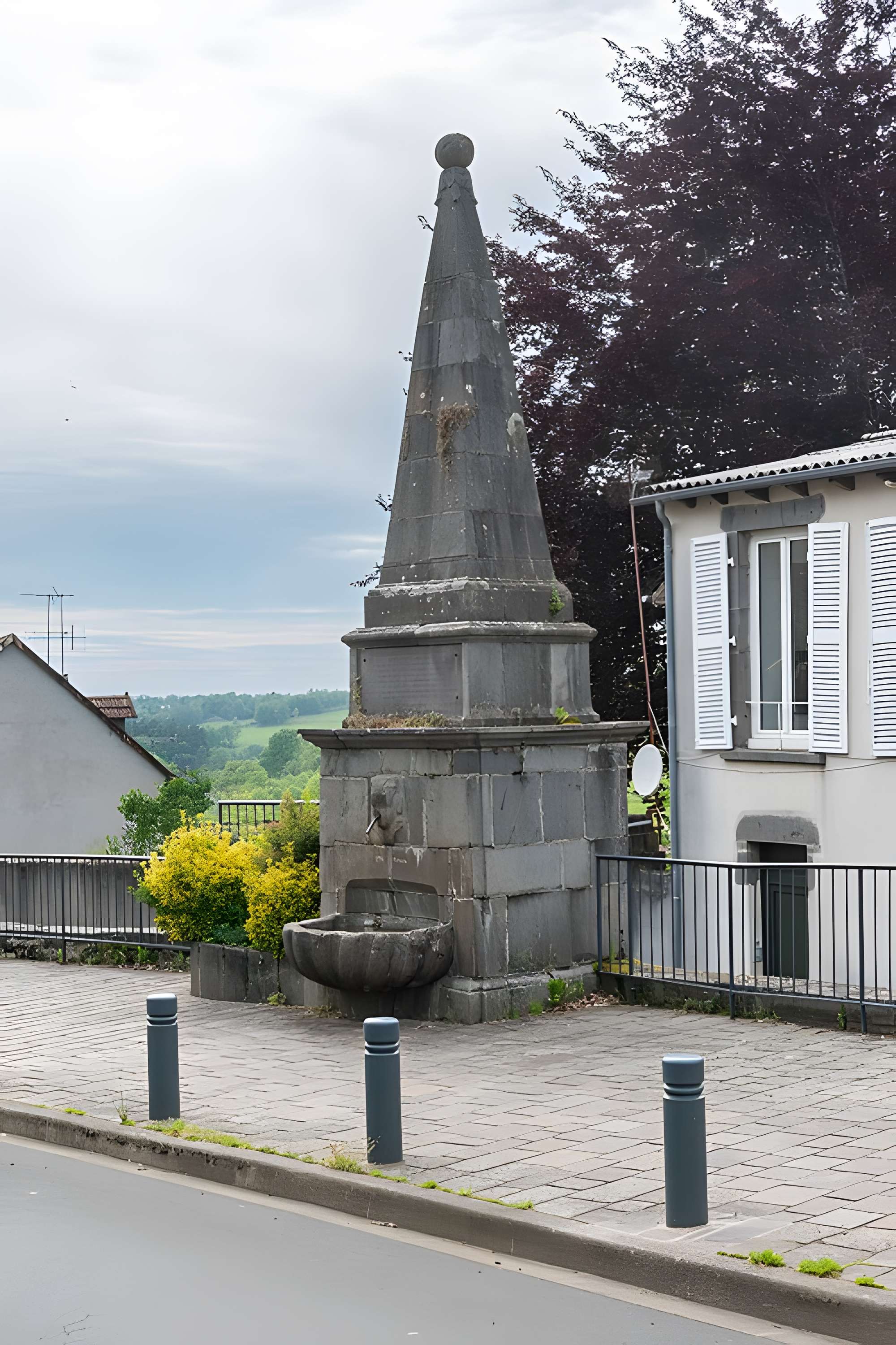 Fontaine Monthyon de Mauriac