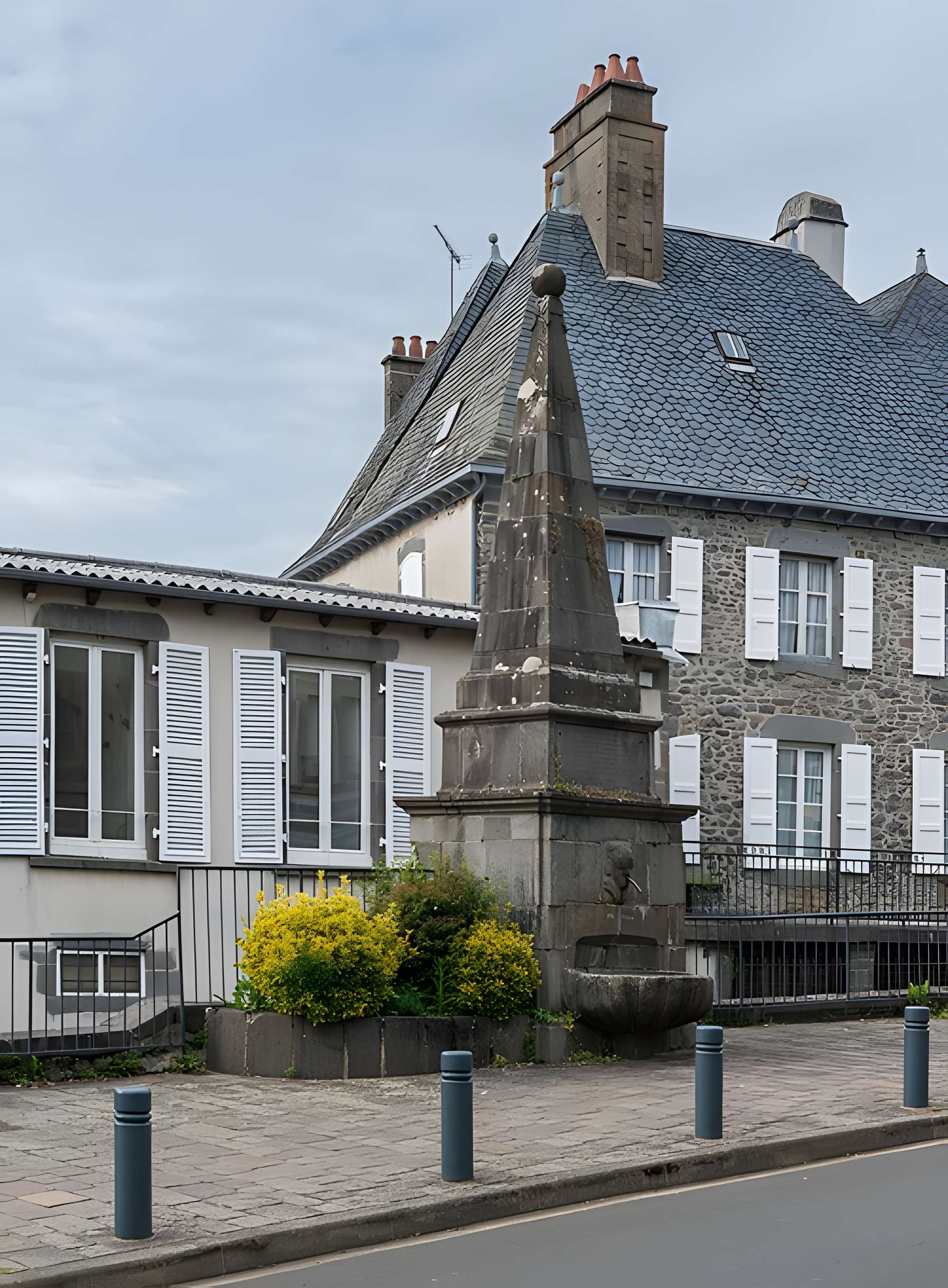 Fontaine Monthyon de Mauriac