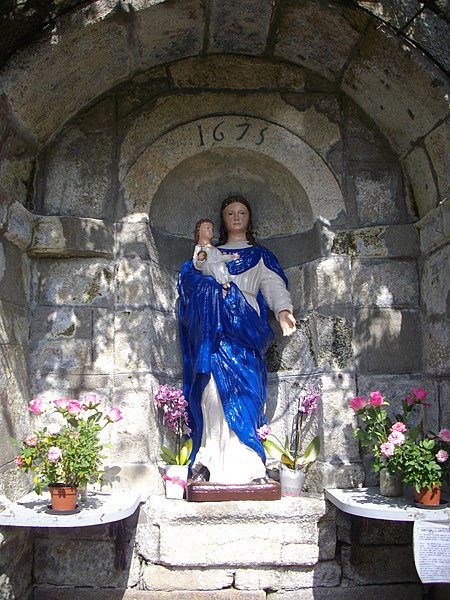 Fontaine Notre-Dame-du-Roncier de Josselin