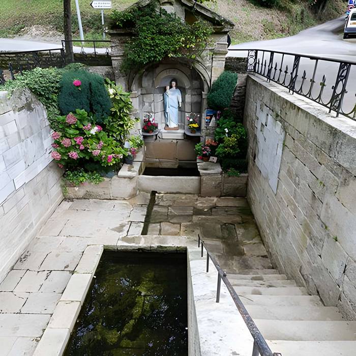 Photo de Fontaine Notre-Dame-du-Roncier de Josselin