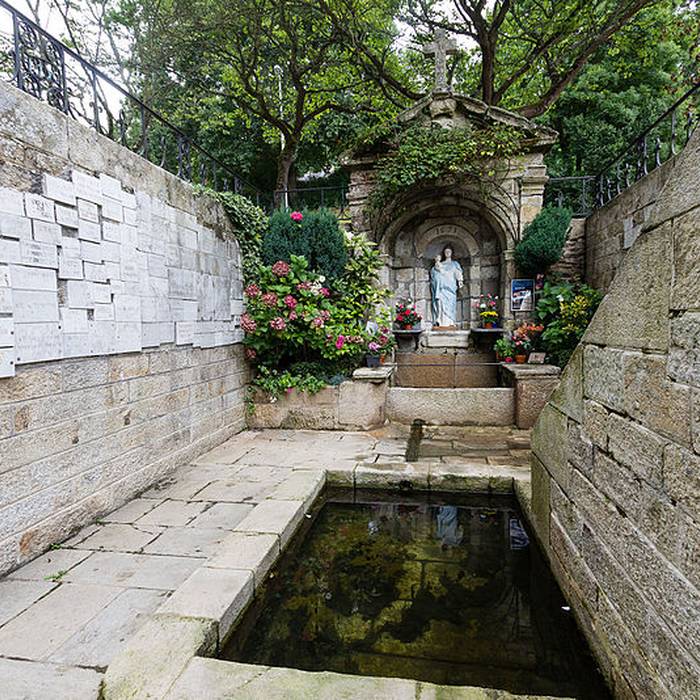 Photo de Fontaine Notre-Dame-du-Roncier de Josselin