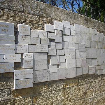 Fontaine Notre-Dame-du-Roncier de Josselin