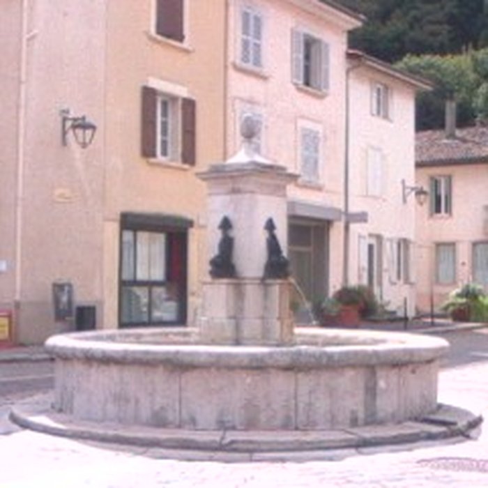 Photo de Fontaine Place de la République de Sassenage