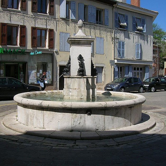 Photo de Fontaine Place de la République de Sassenage