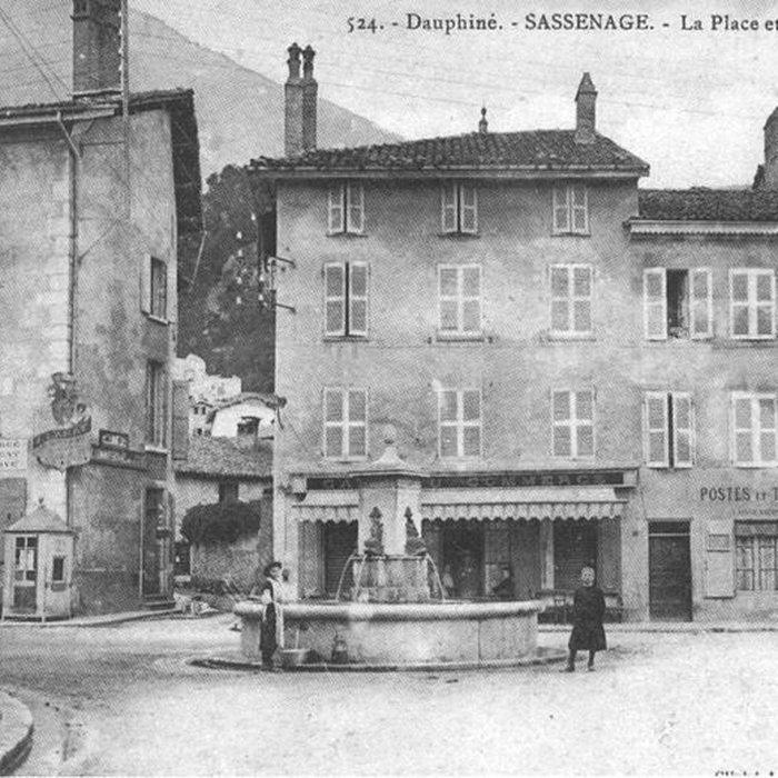 Photo de Fontaine Place de la République de Sassenage