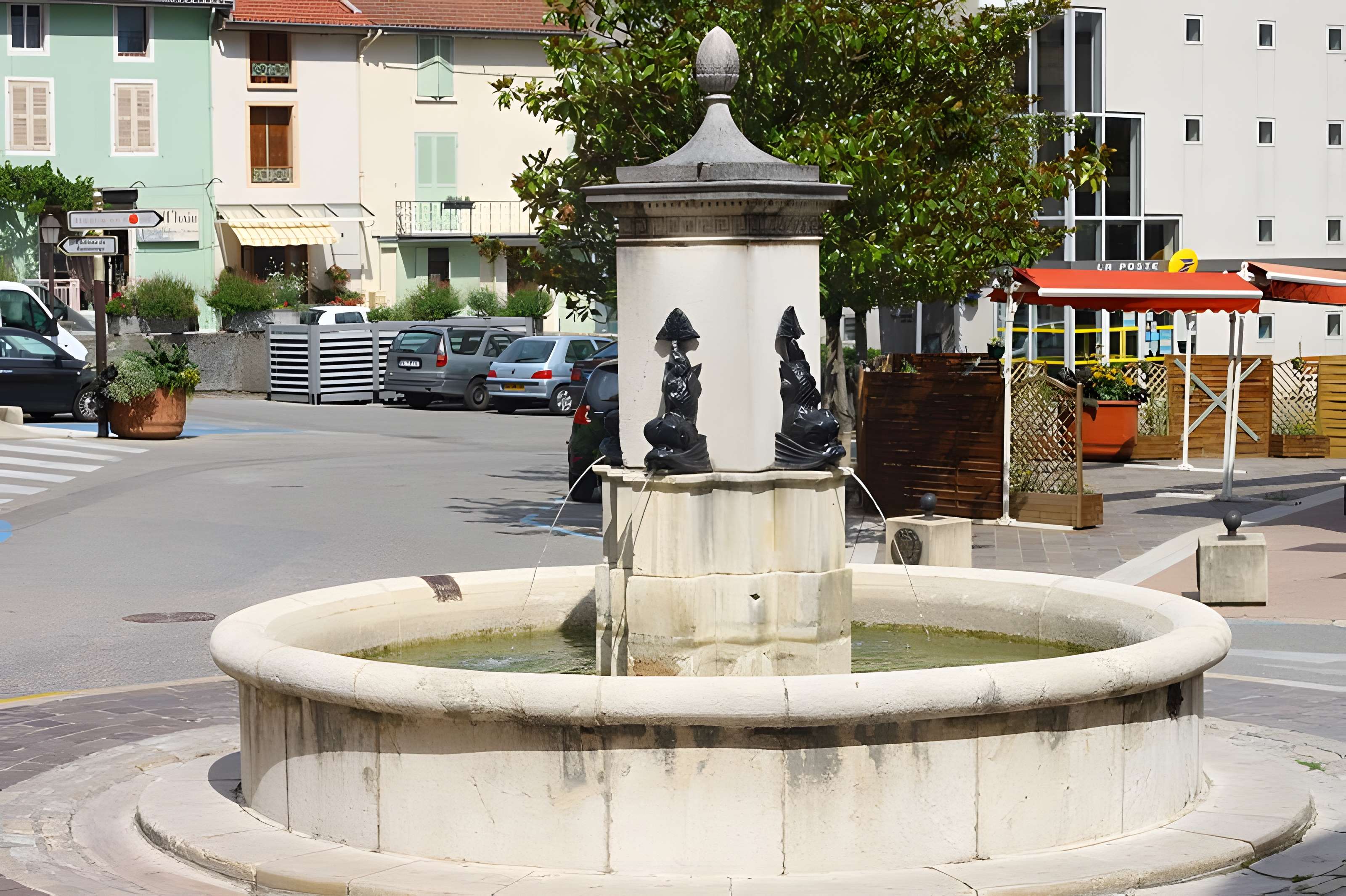 Fontaine Place de la République de Sassenage 