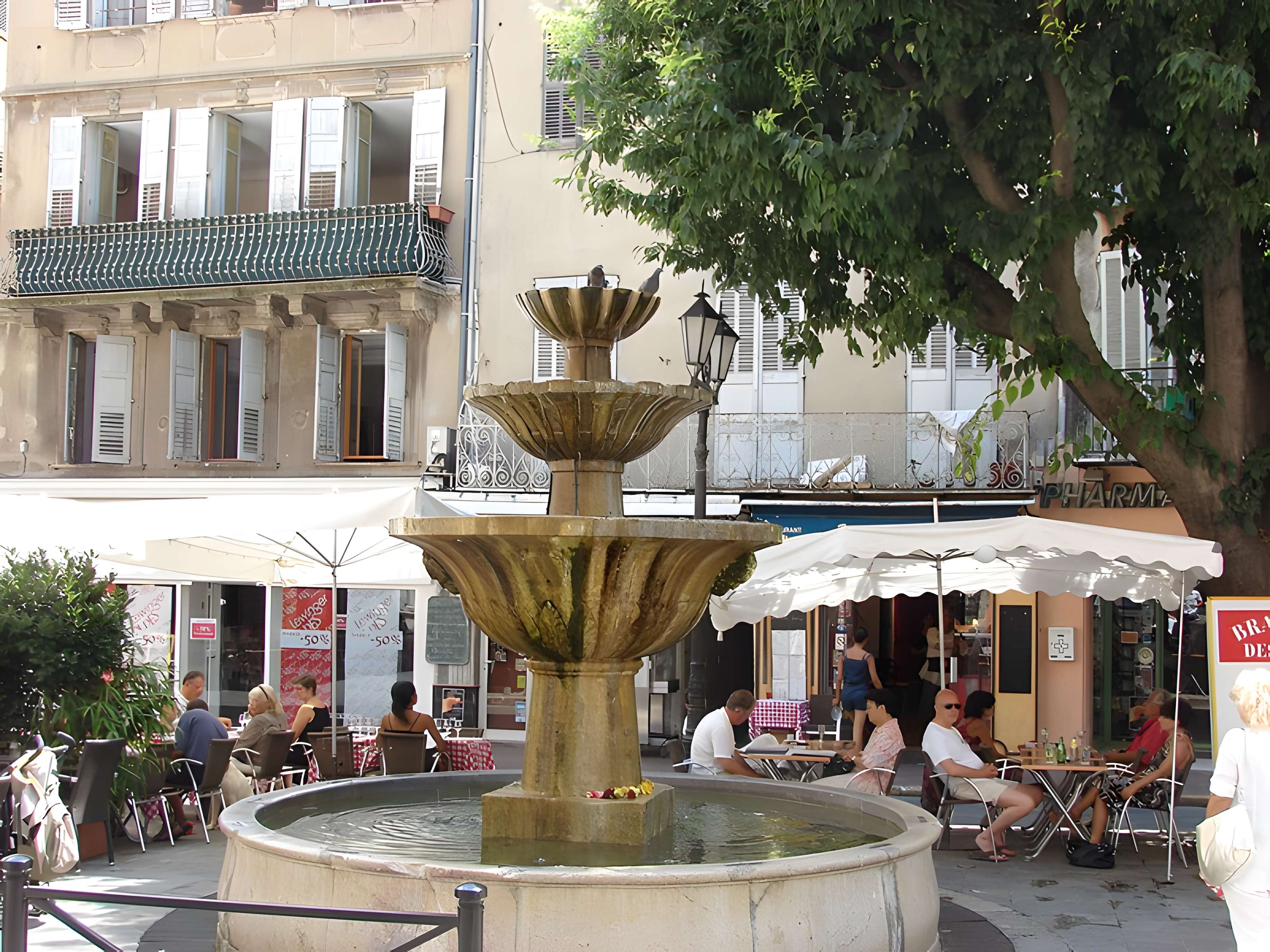 Fontaine publique de Grasse