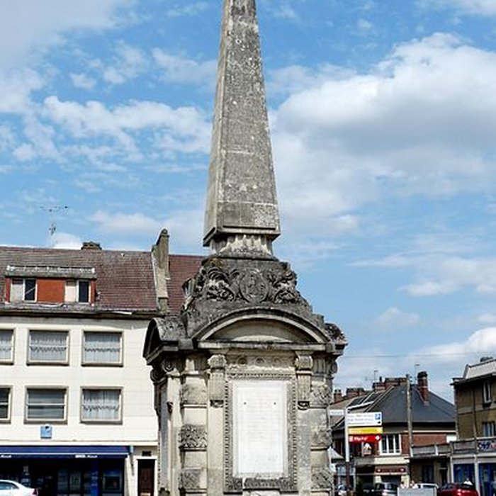 Photo de Fontaine pyramidale de Gournay-en-Bray