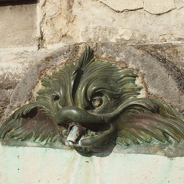 Fontaine pyramidale de Gournay-en-Bray