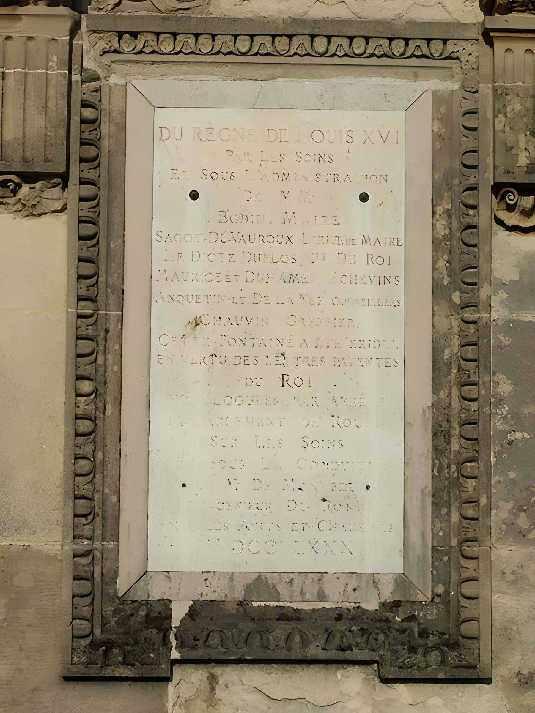 Fontaine pyramidale de Gournay-en-Bray