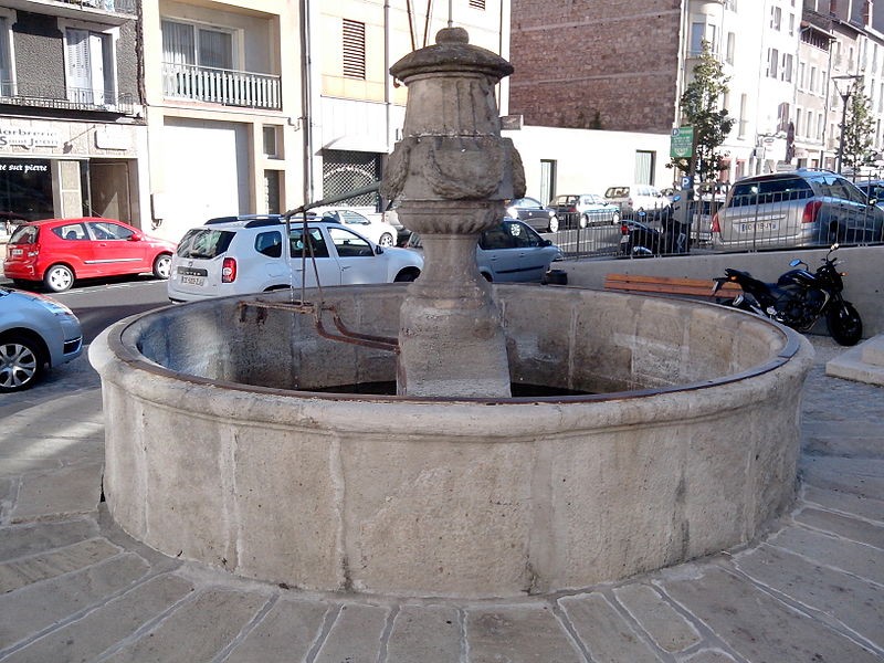 Photo de Fontaine Rue du Faubourg-Saint-Jean du Puy En Velay