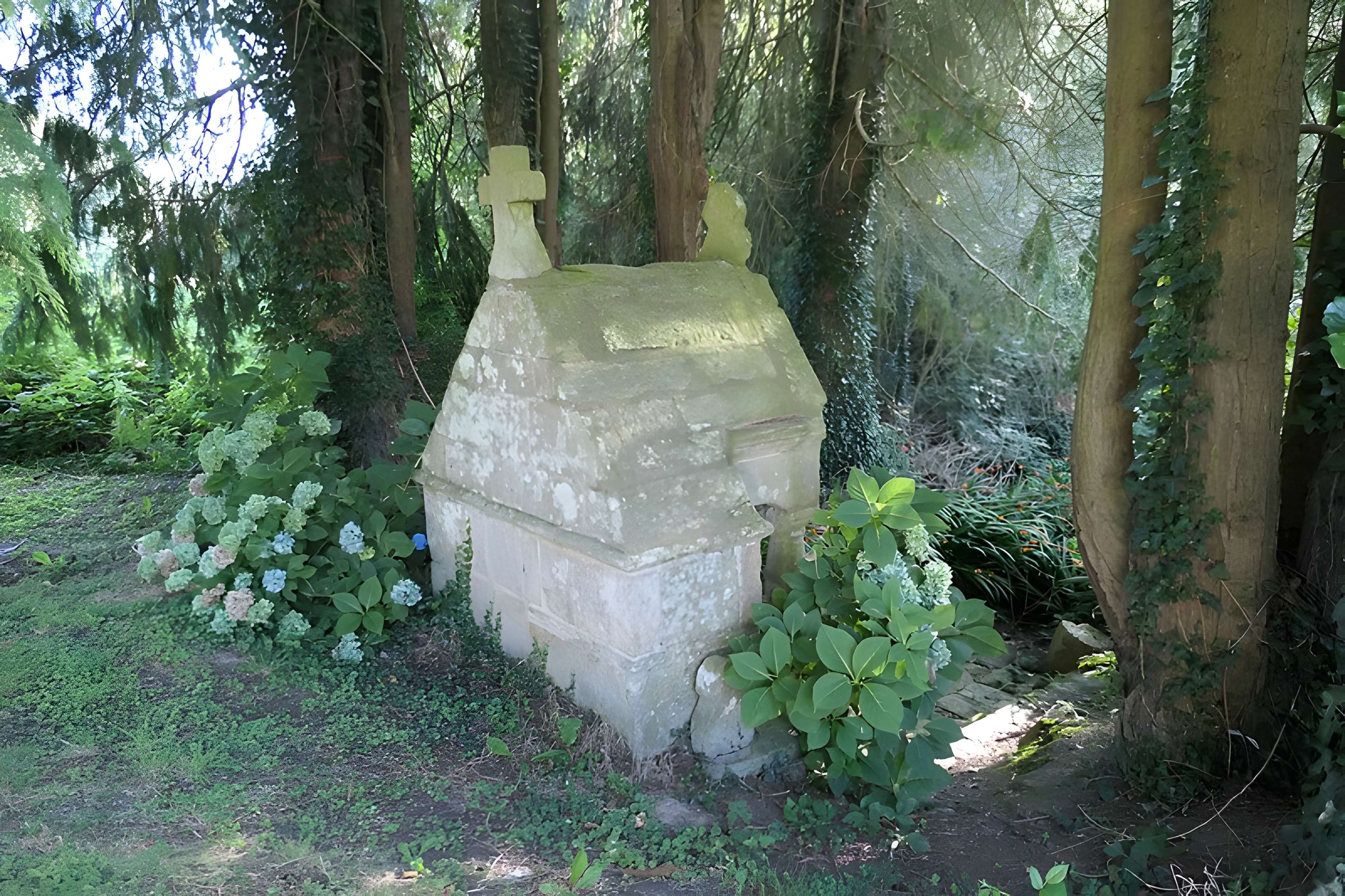 Fontaine Saint Servais de Saint-Servant
