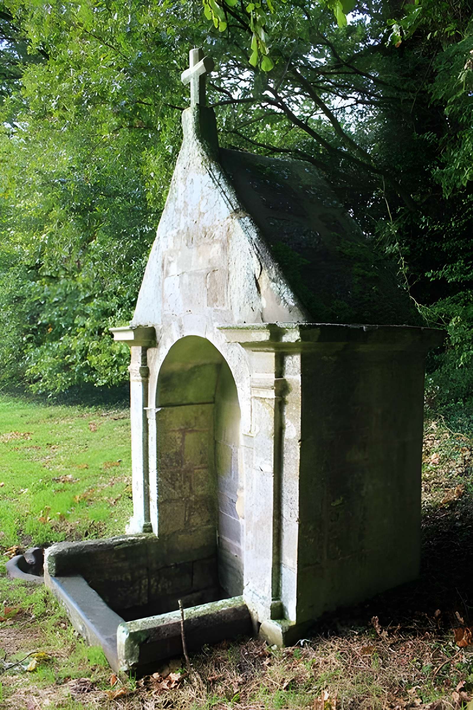Fontaine Saint-Clair de Réguiny 