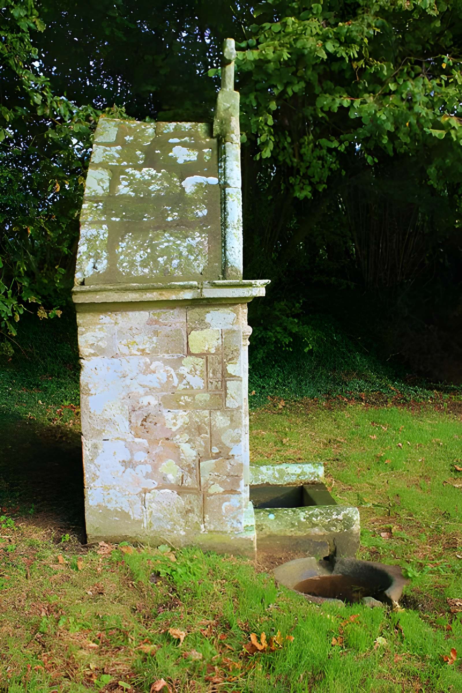 Fontaine Saint-Clair de Réguiny
