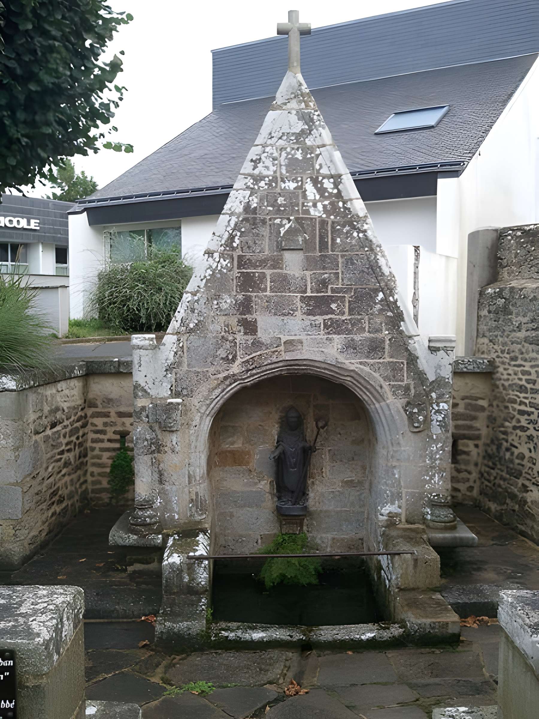 Fontaine Saint-Colomban de Locminé 