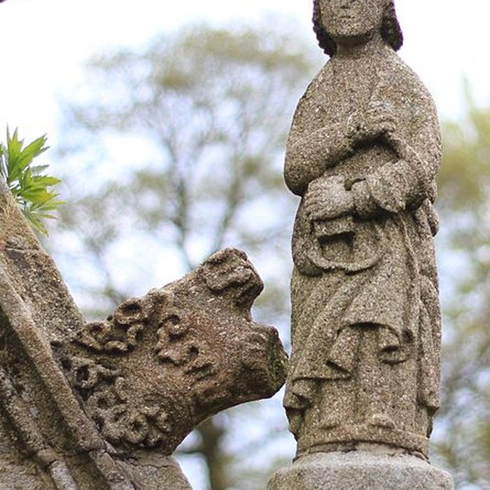 Photo de Fontaine Sainte-Julitte et son enceinte
