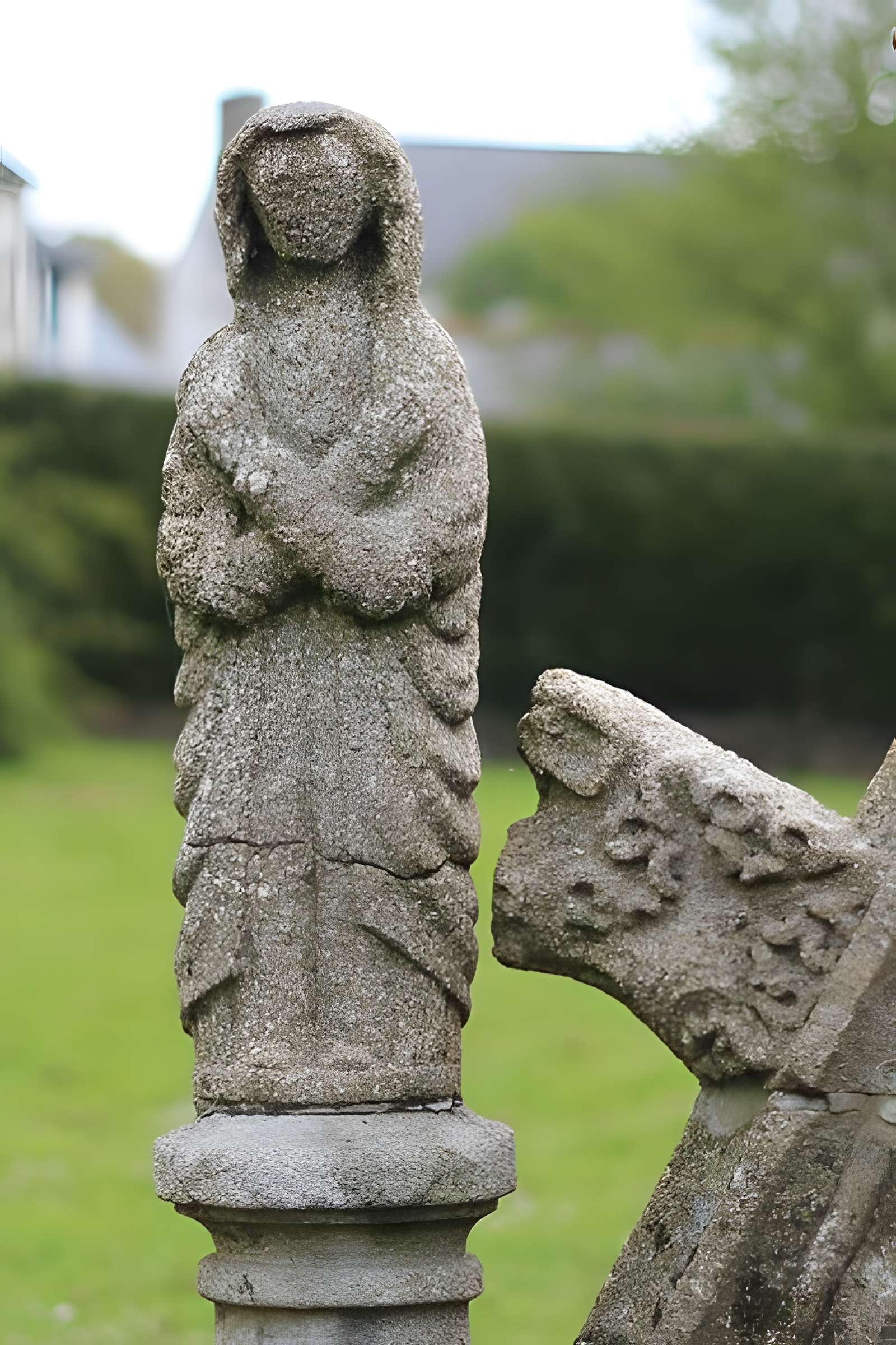Fontaine Sainte-Julitte et son enceinte