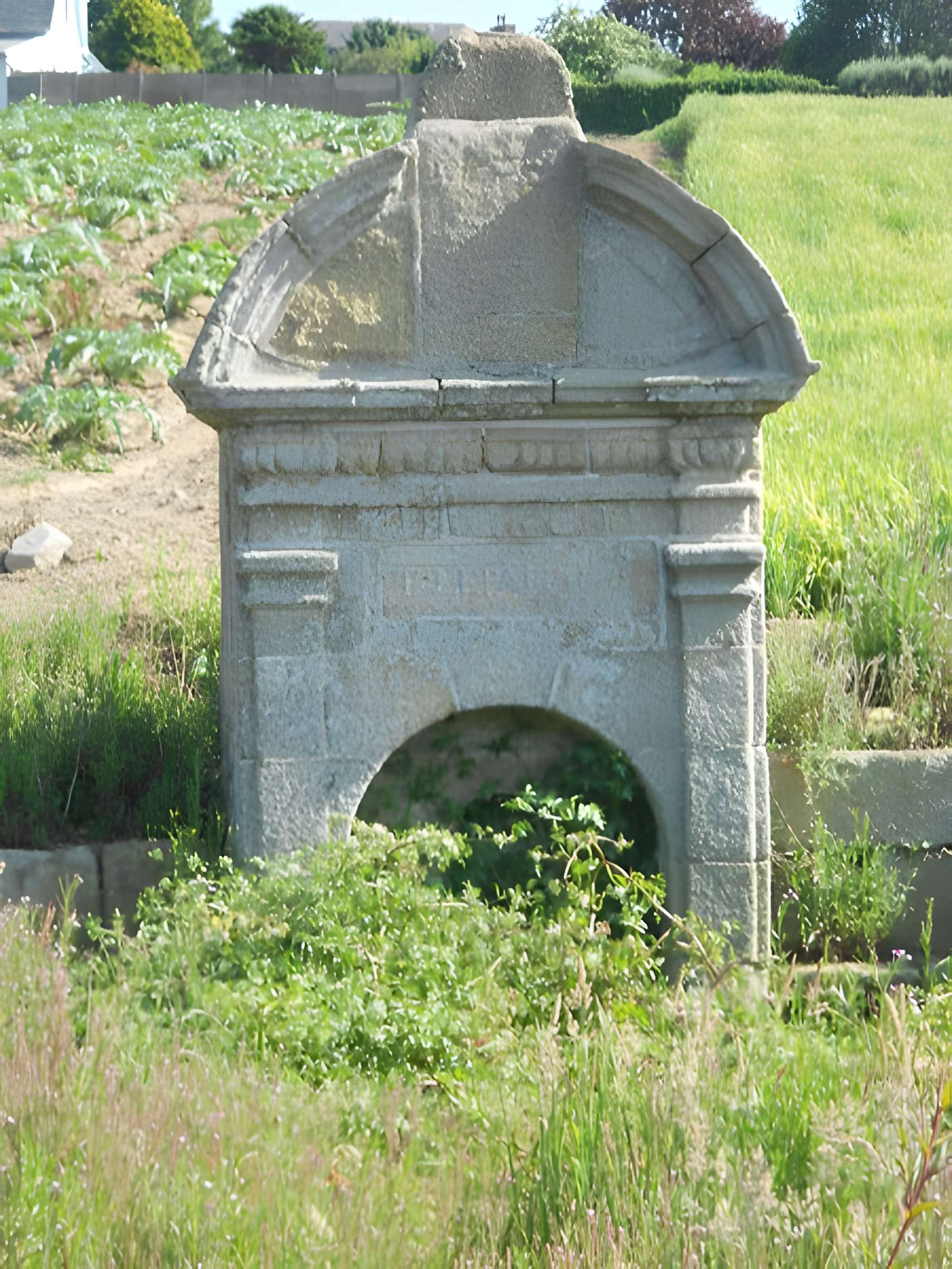 Fontaine Saint-Gonéry de Plougrescant 