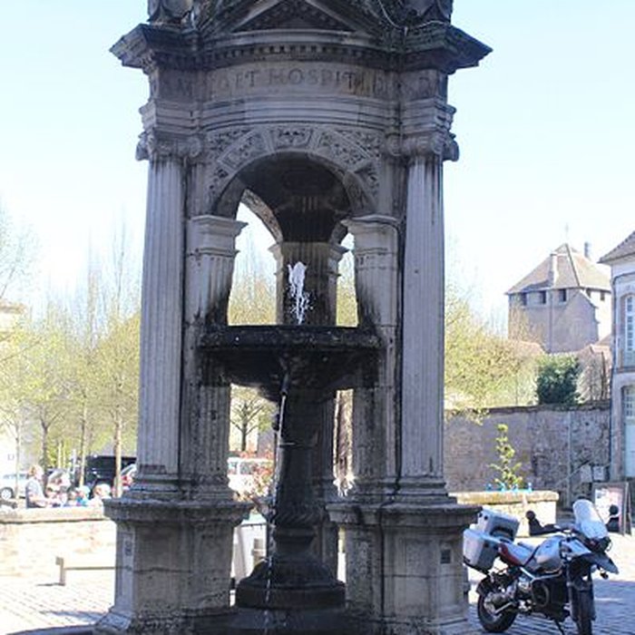 Photo de Fontaine Saint-Lazare dAutun