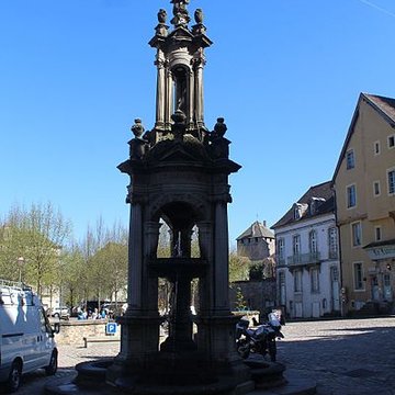 Fontaine Saint-Lazare dAutun