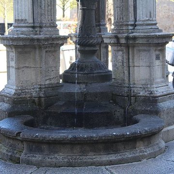 Fontaine Saint-Lazare dAutun