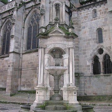 Fontaine Saint-Lazare dAutun