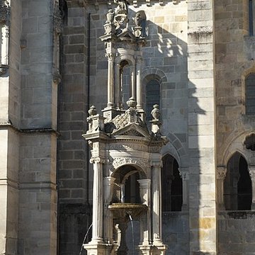 Fontaine Saint-Lazare dAutun