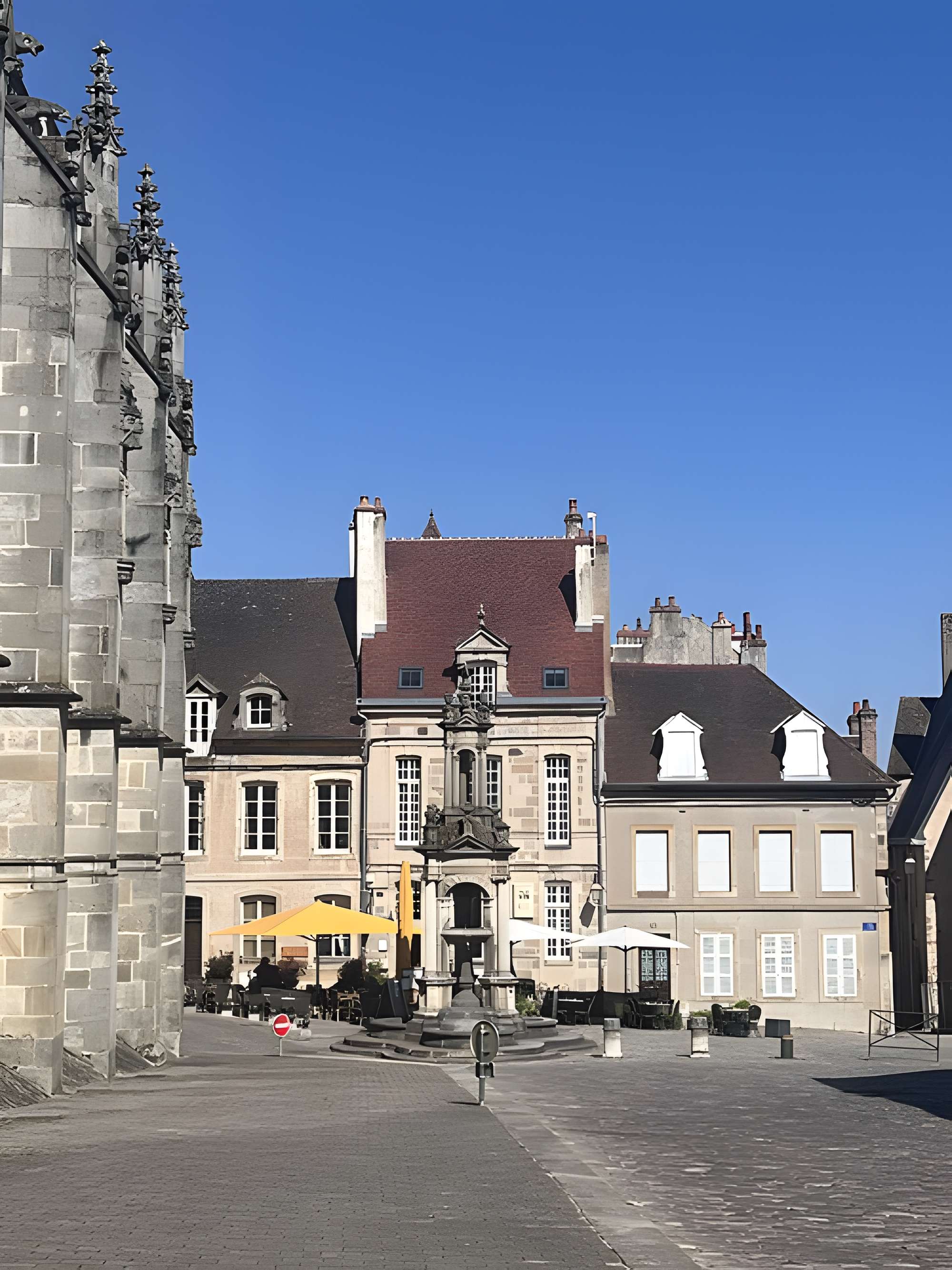Fontaine Saint-Lazare d'Autun