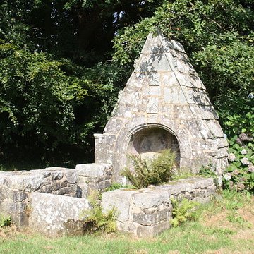 Fontaine Saint-Nicolas de Malguénac