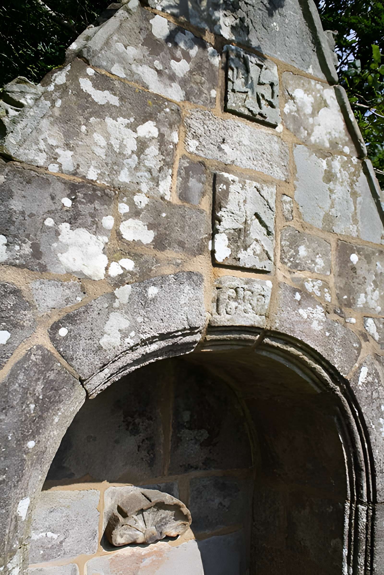 Fontaine Saint-Nicolas de Malguénac
