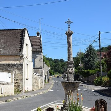 Fontaine-calvaire de Berneuil-sur-Aisne