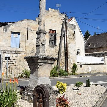 Fontaine-calvaire de Berneuil-sur-Aisne
