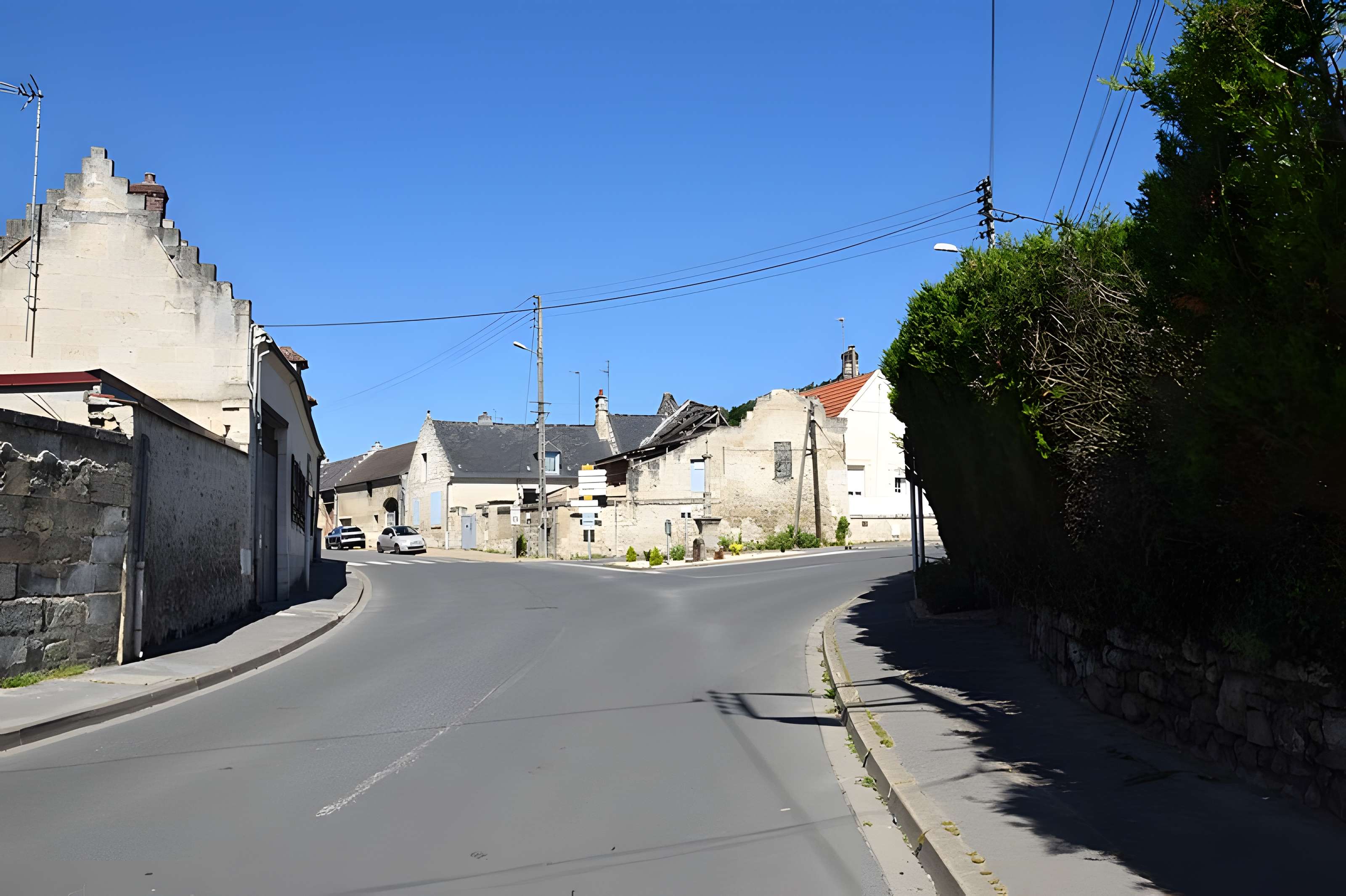 Fontaine-calvaire de Berneuil-sur-Aisne