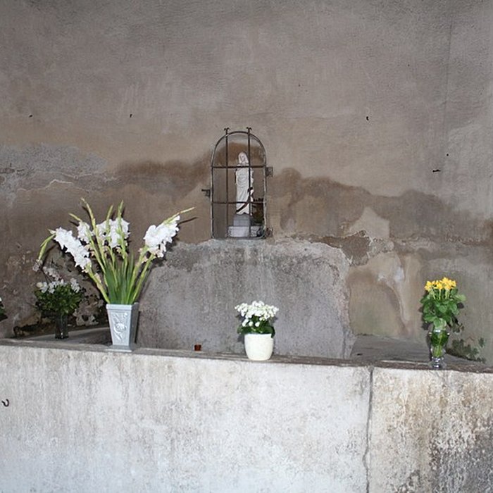 Photo de Fontaine-lavoir de Collonges à Saint-Sorlin-en-Bugey