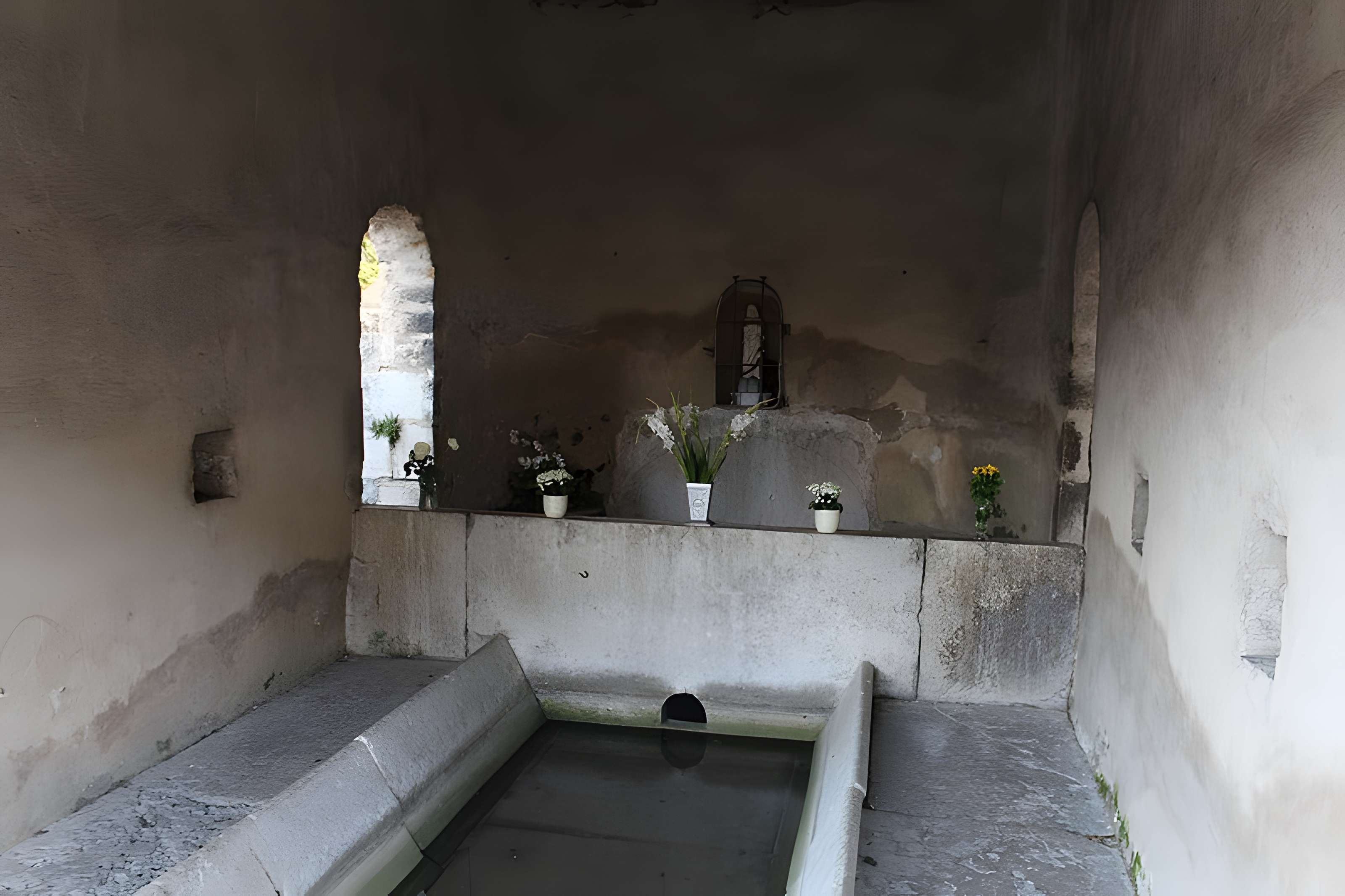 Fontaine-lavoir de Collonges à Saint-Sorlin-en-Bugey