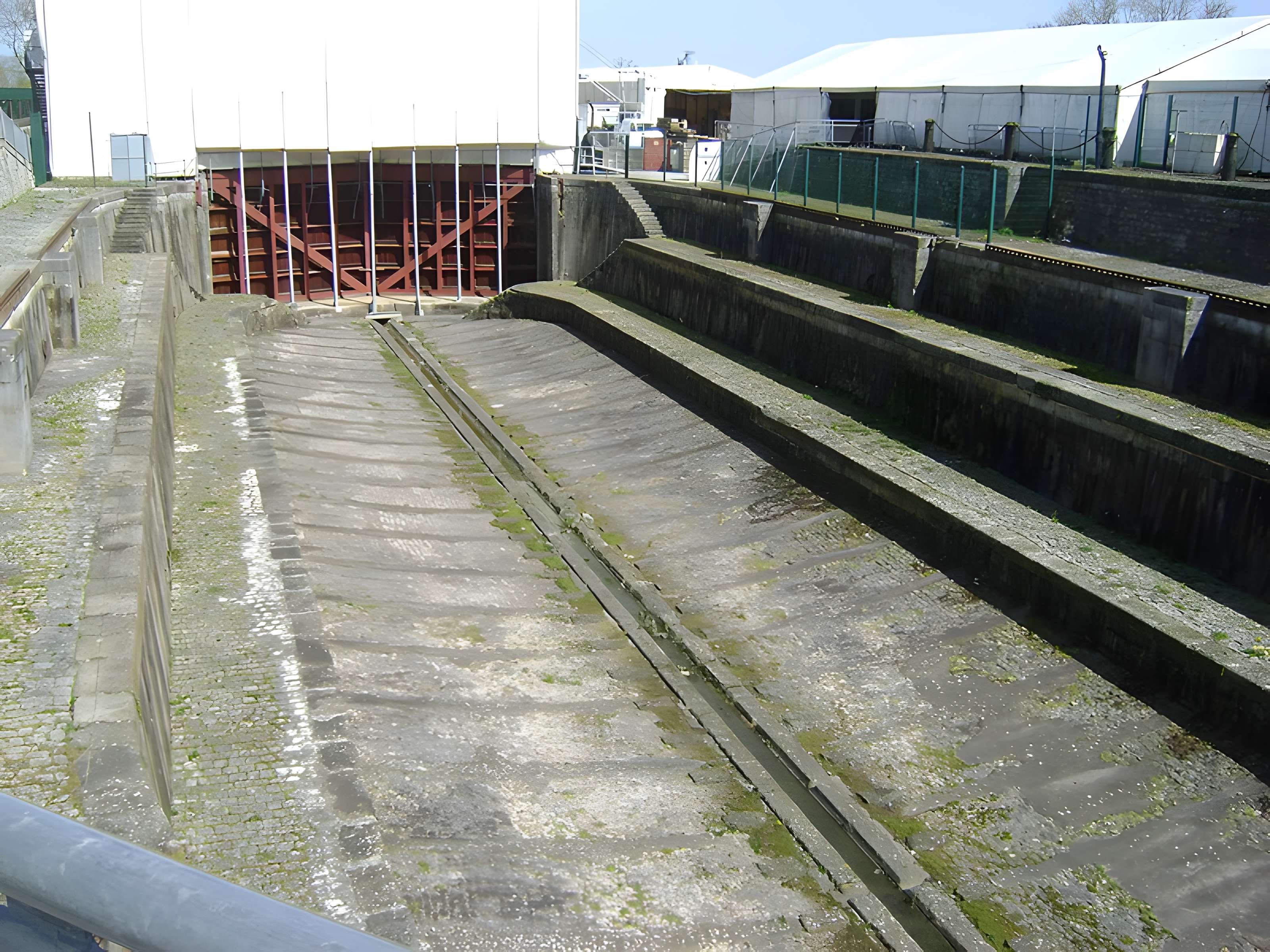 Formes de radoub de l'arsenal de Rochefort