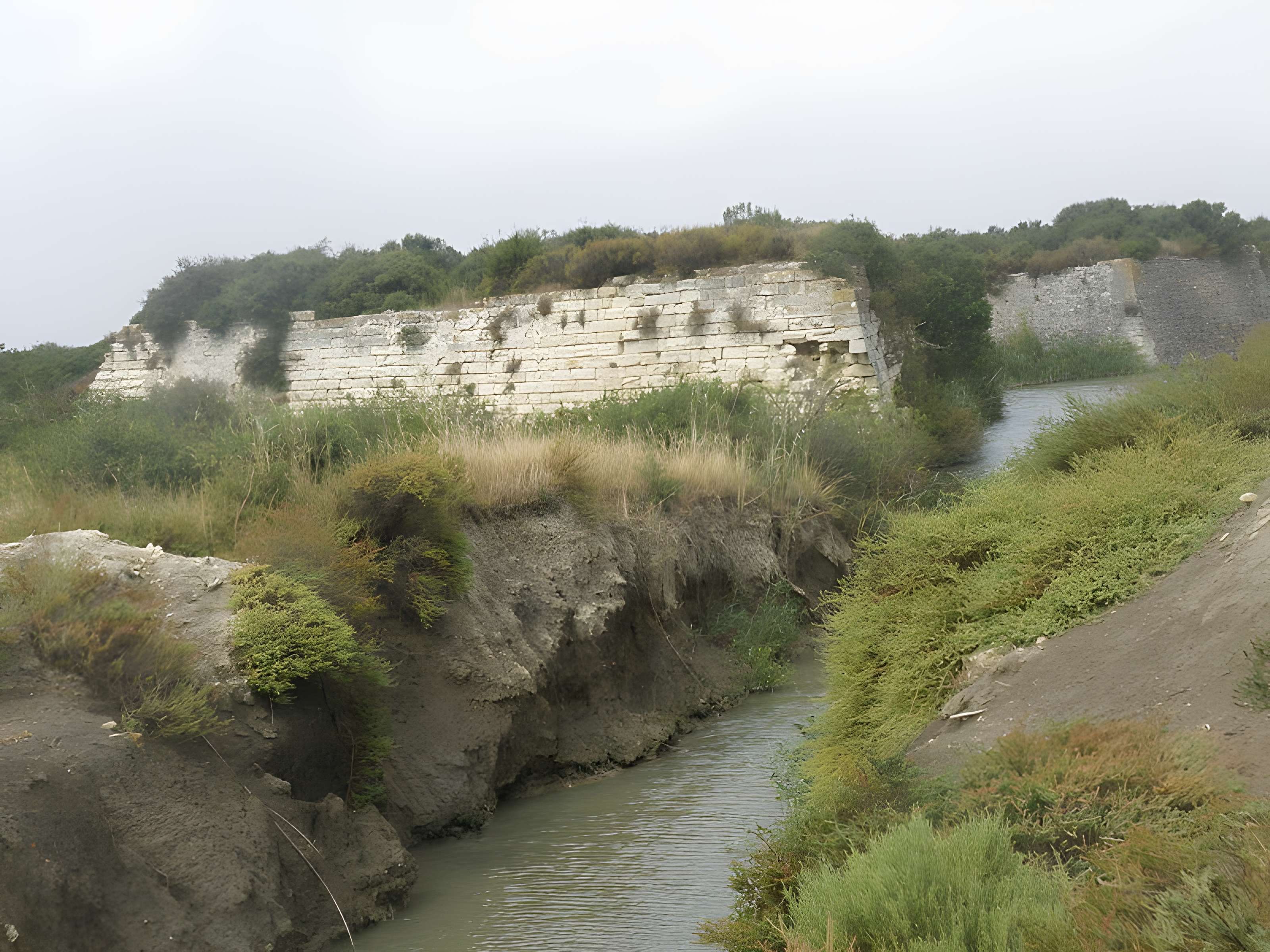 Vestiges du Fort de Peccais