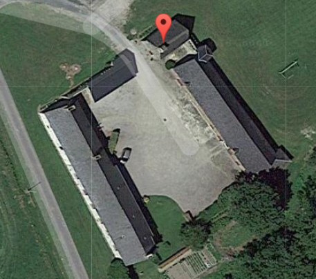 Chapelle et enceinte fortifiée de Loré 