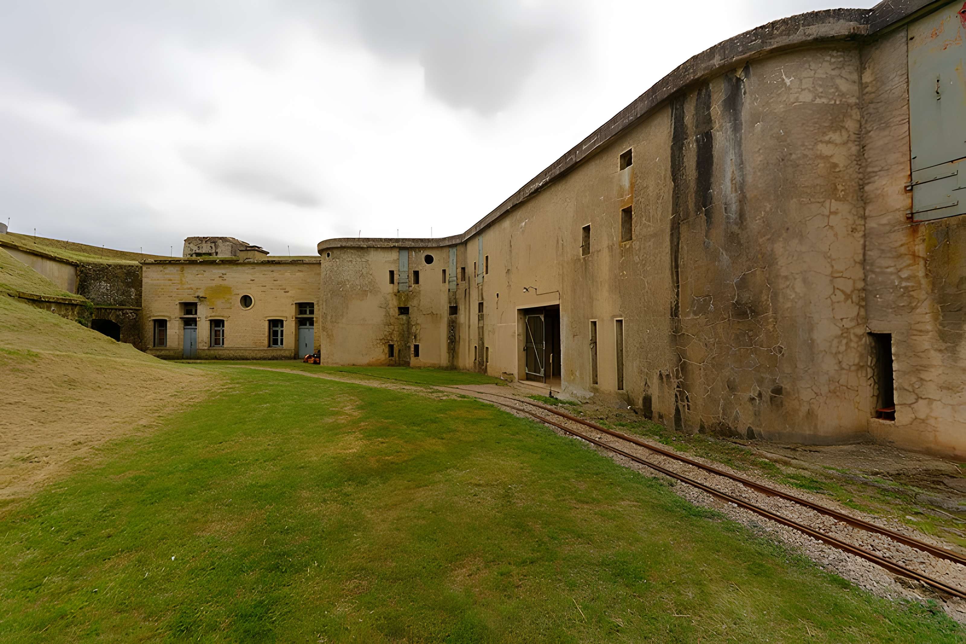 Fort d'Uxegney