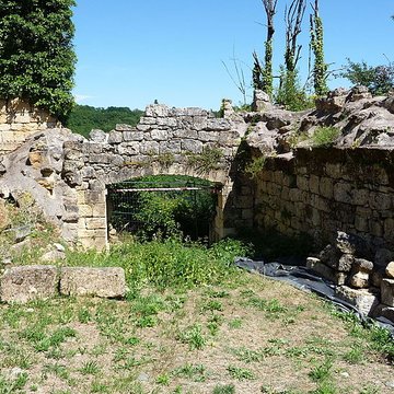 Ruines du château de Miremont