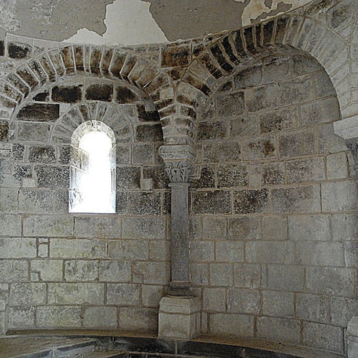 Photo de Chapelle funéraire de Chambon-sur-Lac