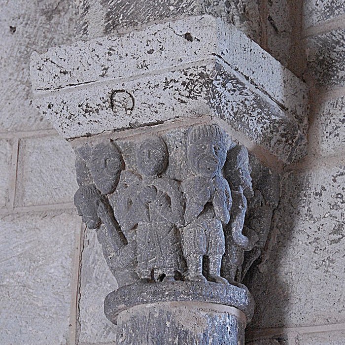 Photo de Chapelle funéraire de Chambon-sur-Lac