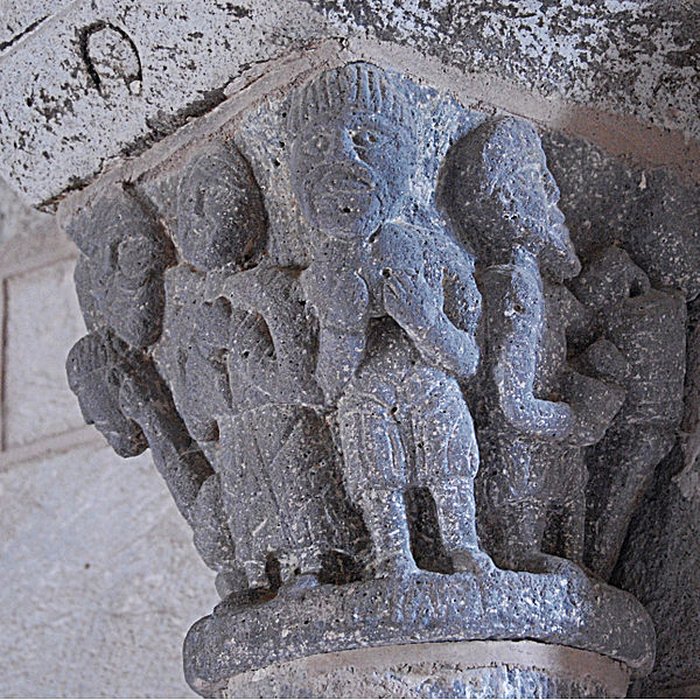 Photo de Chapelle funéraire de Chambon-sur-Lac