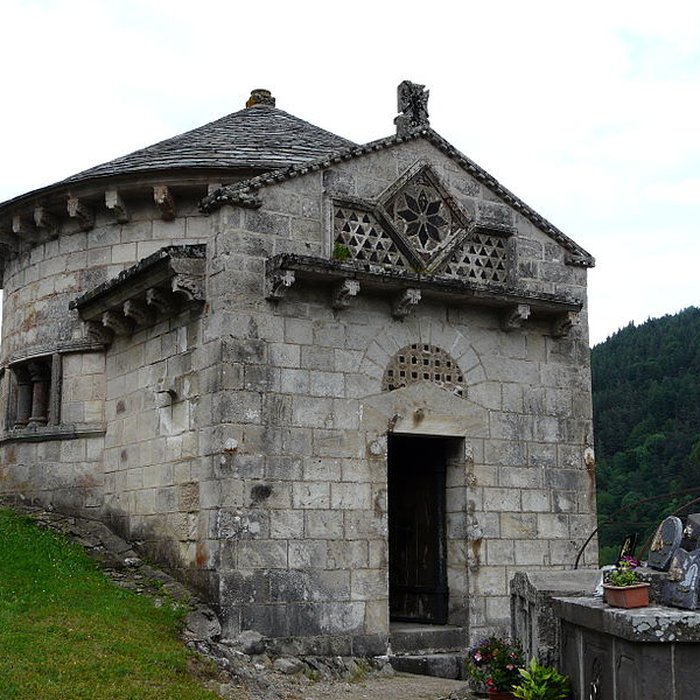 Photo de Chapelle funéraire de Chambon-sur-Lac
