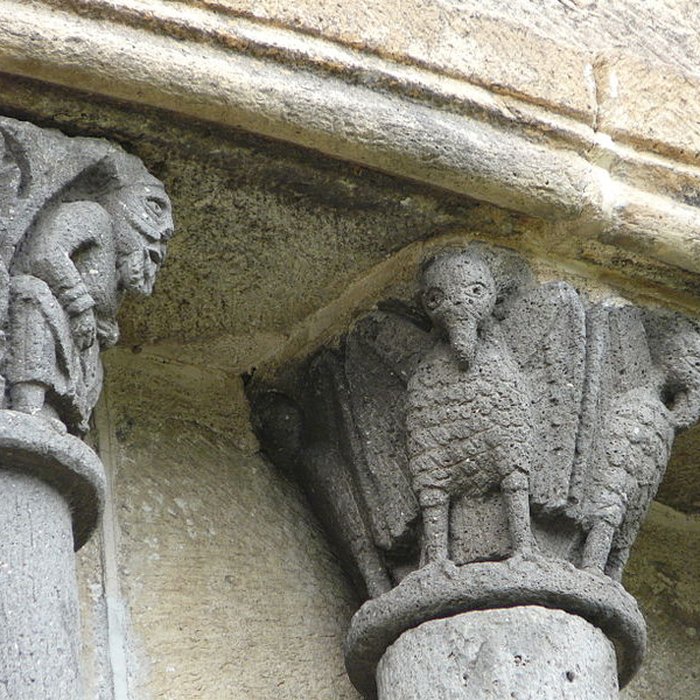 Photo de Chapelle funéraire de Chambon-sur-Lac