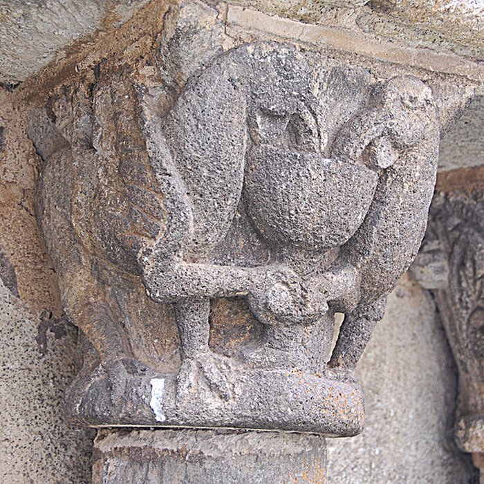 Photo de Chapelle funéraire de Chambon-sur-Lac