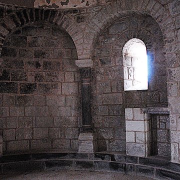 Chapelle funéraire de Chambon-sur-Lac